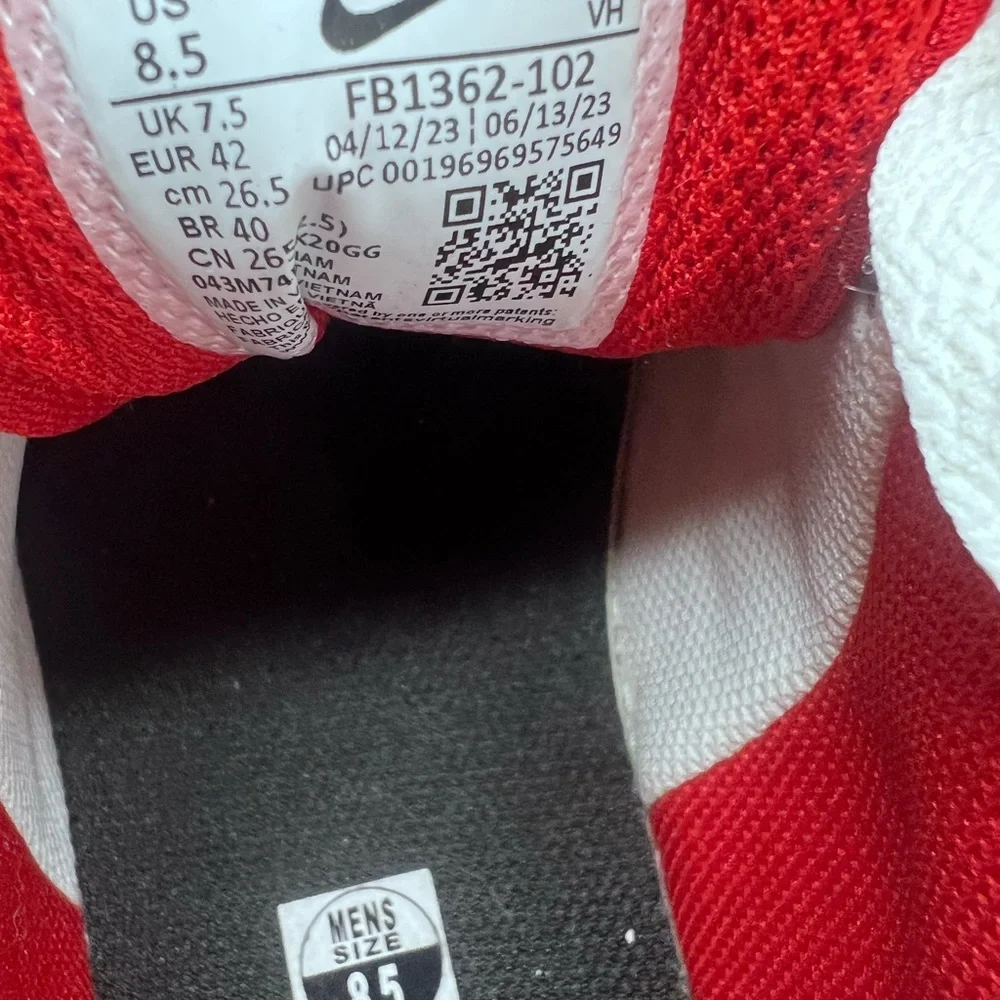 Nike product pair